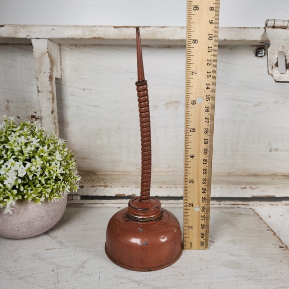 Antique Metal Thumb Press Oil Can-Copper Colored Spouted Oilers Rustic Farmhouse - Picture 5 of 5